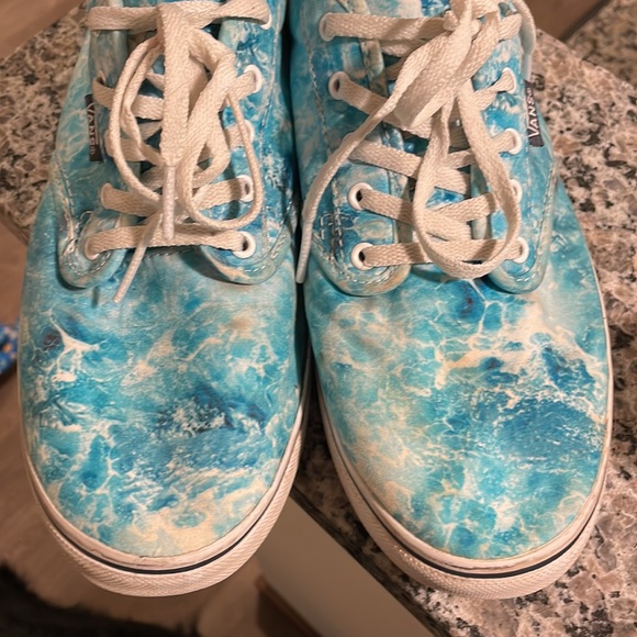 Ocean Vans - Picture 2 of 6